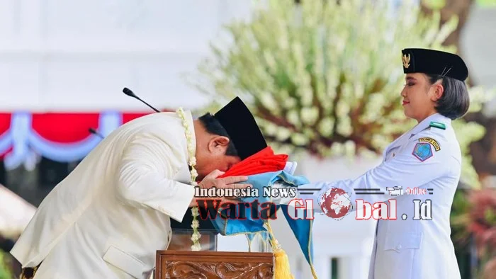 Bianca Alessia, Pembawa Baki Bendera HUT ke-80 RI: Terharu Saat Presiden Prabowo Mencium Sang Saka Merah Putih.