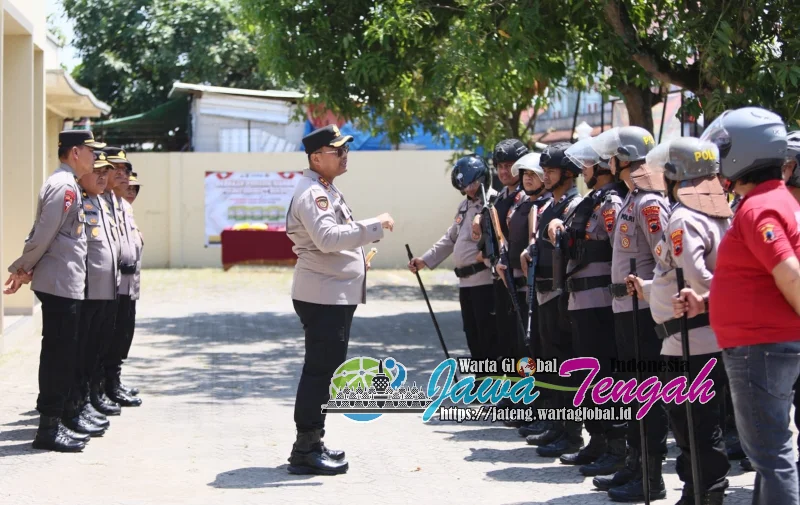 Kunjungi Polsek Banjarharjo, Kapolres Brebes: Tingkatkan Kesiapsiagaan dan Sinergi