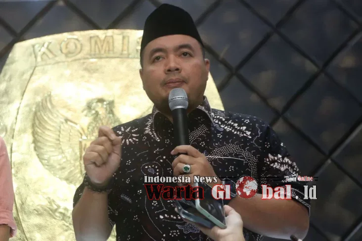 Ketua KPU Bantah Lindungi Jokowi-Gibran, Klarifikasi Soal Dokumen Capres-Cawapres yang Dikecualikan dari Informasi Publik.