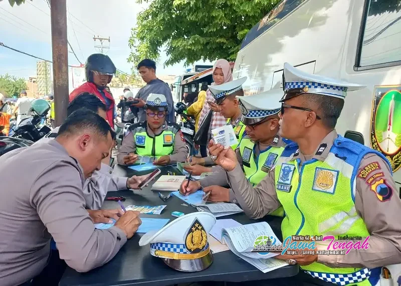 Satlantas Polresta Surakarta Jaring Ratusan Pelanggar dalam Operasi Zebra Candi 2025 di Solo, ETLE Masih Dominan