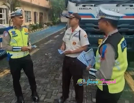 Satlantas Polres Sragen Gelar Sosialisasi Operasi Zebra Candi Dorong Disiplin Lalu Lintas pada Karyawan PT Aroma Sukowati