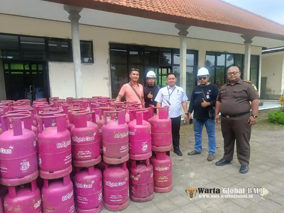 Kejari Gianyar Berhasil Setorkan PNBP Setengah Miliar Lebih ke Kas Negara