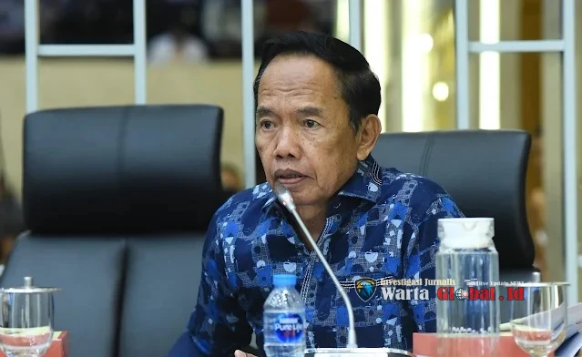 Bambang Purwanto Soroti Ribuan Kayu Terbawa Banjir Sumatra, Tuding Pengawasan Hutan Lemah dan Izin Bermasalah Sebagai Pemicu Utama.