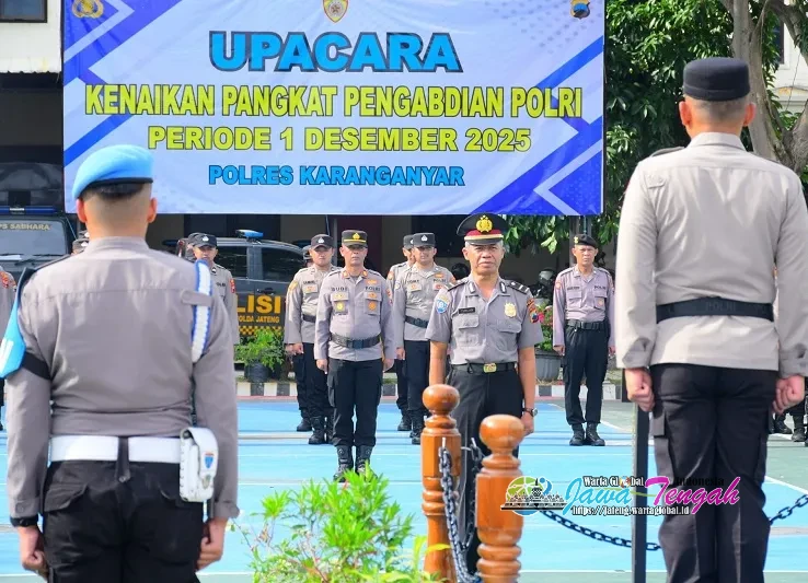 Polres Karanganyar Gelar Upacara Kenaikan Pangkat Pengabdian