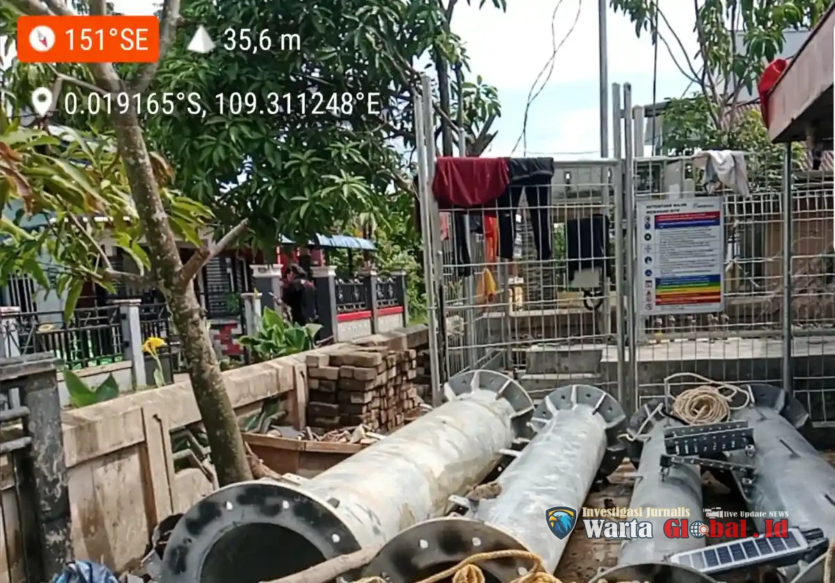 Kontraktor Ingkar Komitmen? Warga Gg. Bersama 2 Tagih Pengangkatan Material Menara Indosat Kontraktor Ingkar Komitmen? Warga Gg. Bersama 2 Tagih Pengangkatan Material Menara Indosat