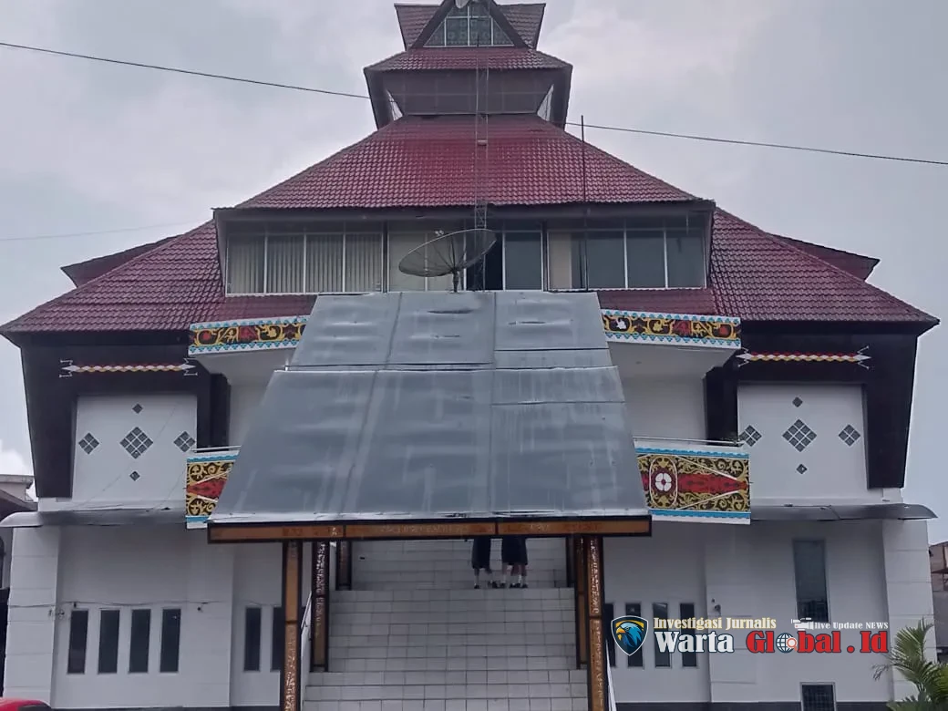 Sekwan DPRD Karo Diduga Tilep Rp 4 Miliar, Ketua DPP FKSMSU Mendesis: “Kejatisu Wajib Gerak! Ini Kejahatan Anggaran, Ancaman 20 Tahun Penjara!”