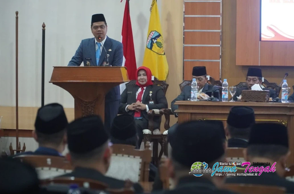 6 Pejabat Tinggi Pratama Pemkab Jepara Dilantik, Bupati Witiarso:
ASN Harus Netral dan Profesional