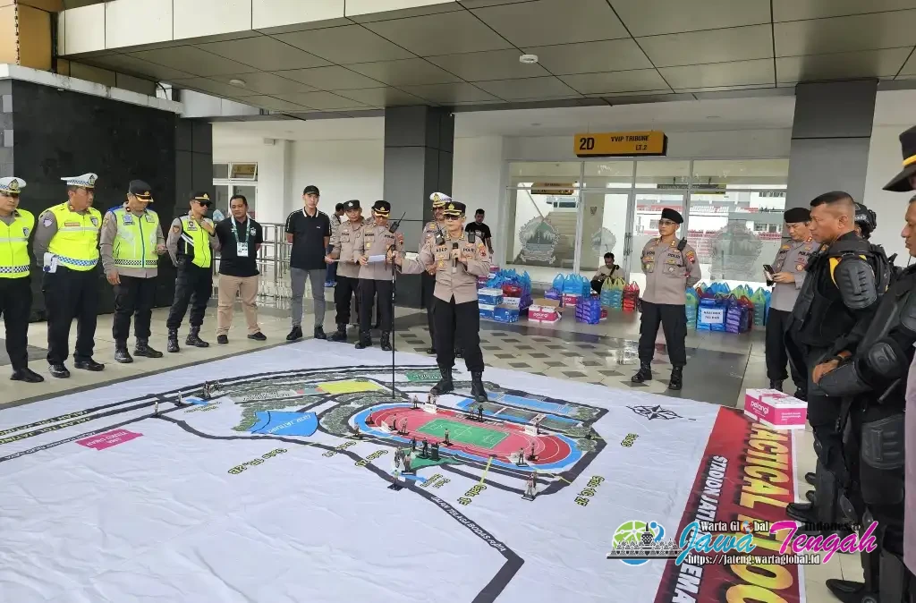 Polrestabes Semarang Terjunkan Ratusan Personel Amankan Laga PSIS Semarang vs Deltras Sidoarjo di Stadion Jatidiri