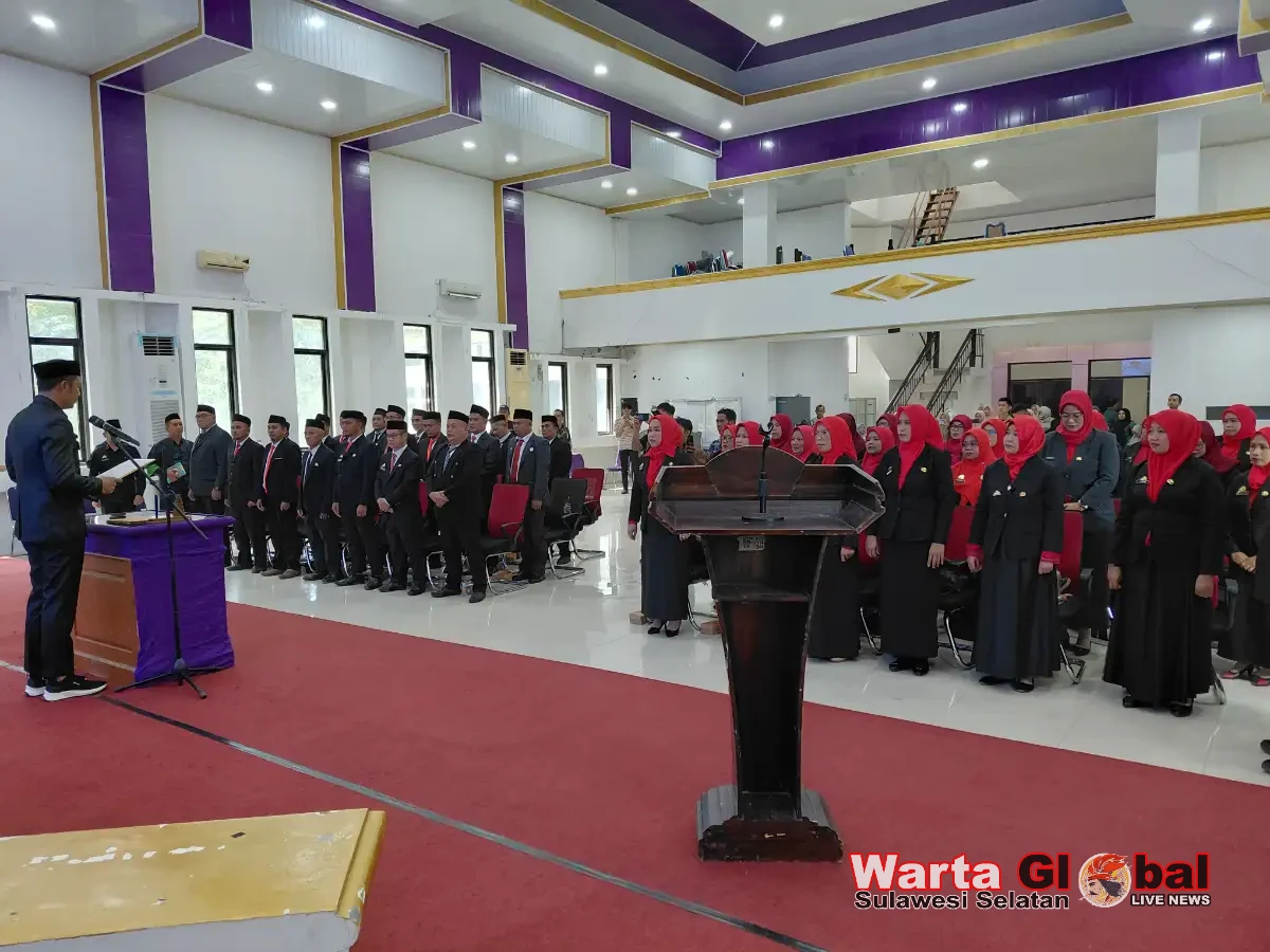 Bupati Enrekang Lantik 45 Kepala Sekolah, Tekankan Kepemimpinan dan Inovasi