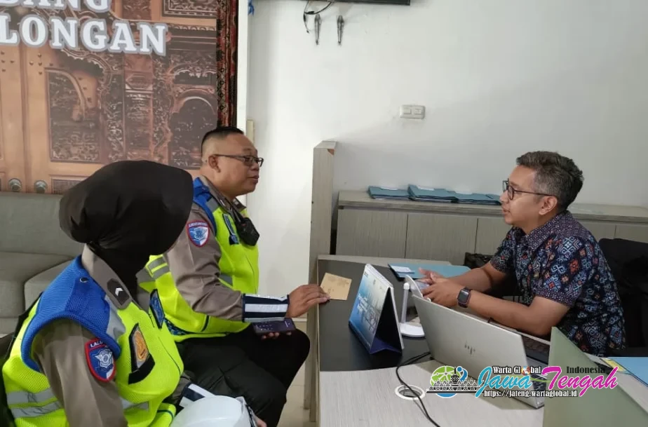 Satlantas Polres Pekalongan Kota Lakukan Koordinasi Lintas Instansi Antisipasi Banjir dan Jalan Rusak Satlantas Polres Pekalongan Kota Lakukan Koordinasi Lintas Instansi Antisipasi Banjir dan Jalan Rusak