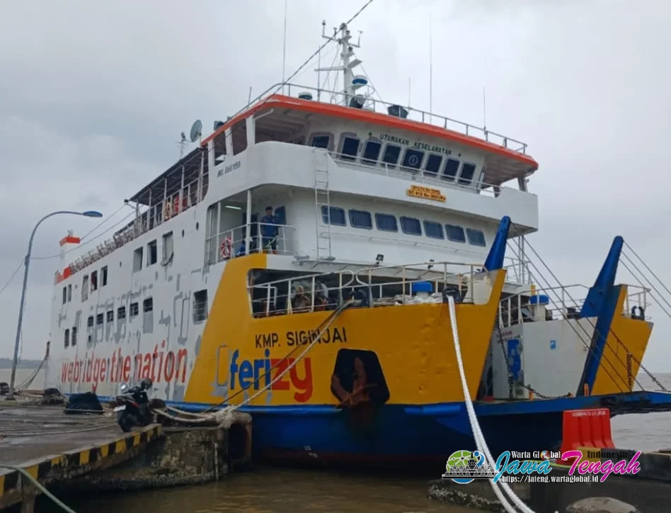 Cuaca Ekstrem! Penyeberangan Ferry Jepara–Karimunjawa Dihentikan