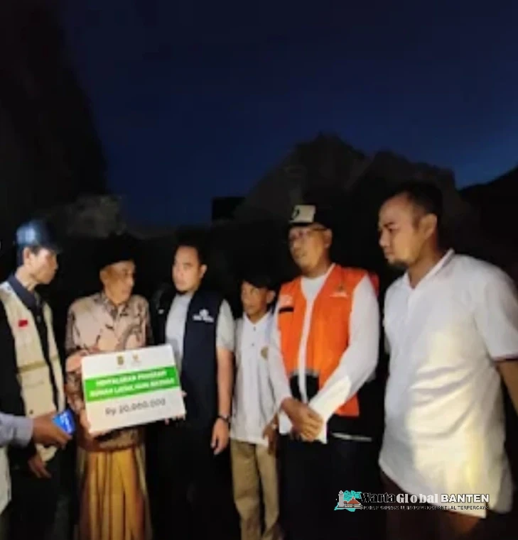 H. Farobi Ketua RW 01Lingkungan Kapudenok Masjid “Pemkot Cilegon dan BAZNAS Cilegon Bergerak Cepat, Warga Sangat Terbantu”