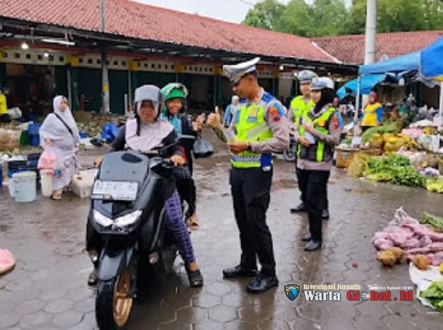 Satlantas Klaten Sosialisasikan Operasi Keselamatan Candi 2026 di Pasar Srago