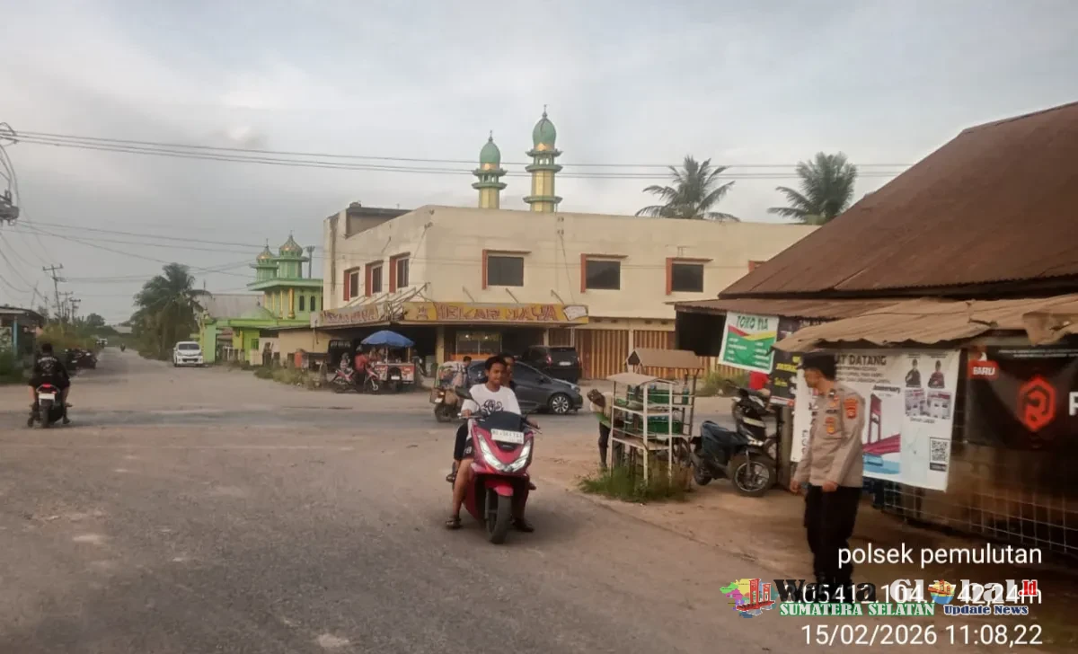 Polsek Pemulutan Laksanakan Patroli Wilayah dan Himbau Pengendara R2 Tertib Berlalu Lintas, Situasi Aman dan Kondusif!!!!!
