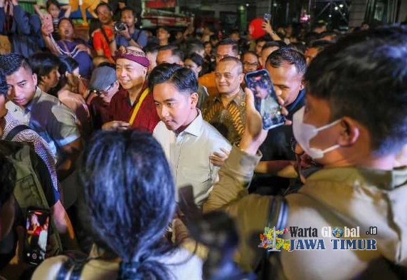 Wapres Gibran Hadiri Perayaan Imlek di Pasar Semawis Semarang