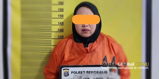 Satreskrim Polres Bengkalis Tahan Perempuan Tersangka Penipuan dan Penggelapan

Selasa 24/2/2026