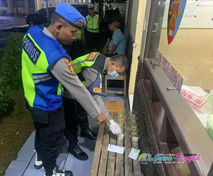 Propam Polres Pekalongan Gelar Pemeriksaan Urine Mendadak, Wujudkan Personel Zero Narkoba