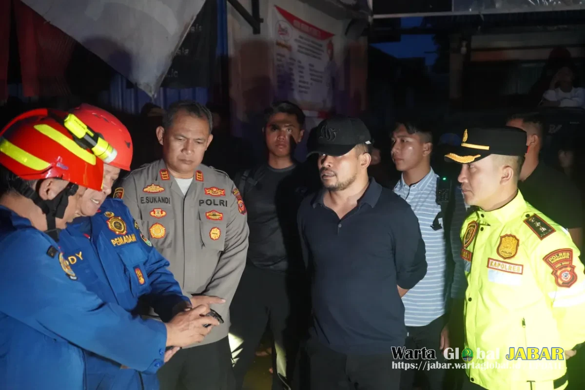 Respon Cepat Aparat, Kebakaran Pasar Rebo Purwakarta Berhasil Dipadamkan Tanpa Korban