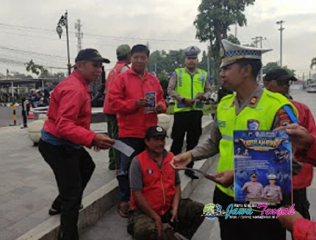 Satlantas Polres Klaten Gencarkan Sosialisasi Operasi Keselamatan Candi 2026, Sapa Komunitas Ojek Pangkalan