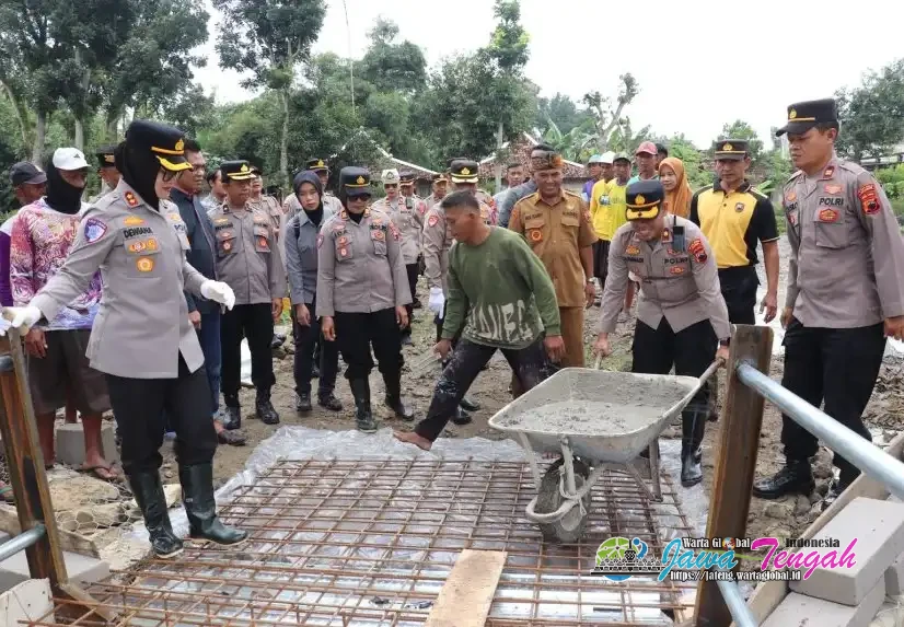 Kapolres Sragen Pimpin Langsung Pengecoran Jembatan Presisi Merah Putih, Satukan Desa Jati–Hadiluwih