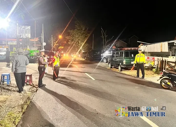 Satlantas Polres Karanganyar Amankan Pengajian di Masjid Islamic Center, Arus Lalu Lintas Lancar Terkendali