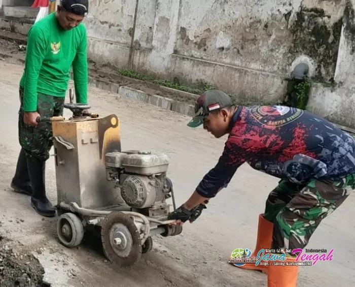 Satgas TMMD dan Warga Serengan Tancap Gas Perbaiki Saluran Air Meski Berpuasa
