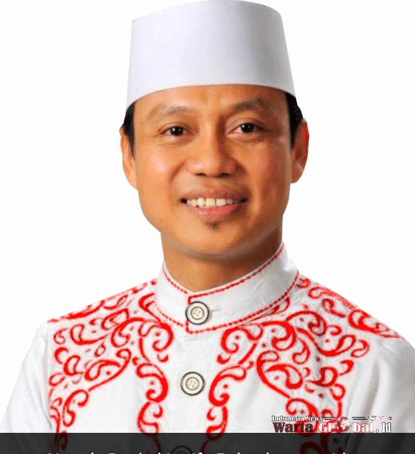 Ustadz Das'ad Latin  Pertanyakan "Dibalik MBG". Ini merujuk kritik publik