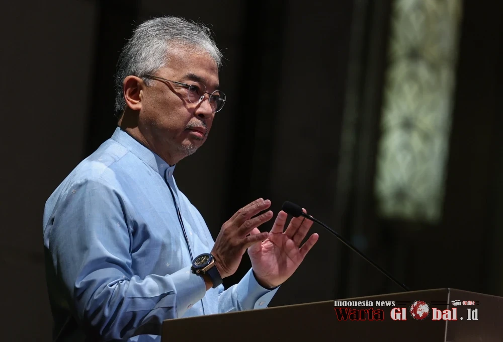 Sultan Pahang Al-Sultan Abdullah Serukan Kewaspadaan Hadapi Cuaca Panas dan Risiko Kebakaran, Warga Diminta Batasi Aktivitas Luar dan Hentikan Pembakaran Terbuka. Sultan Pahang Al-Sultan Abdullah Serukan Kewaspadaan Hadapi Cuaca Panas dan Risiko Kebakaran, Warga Diminta Batasi Aktivitas Luar dan Hentikan Pembakaran Terbuka.