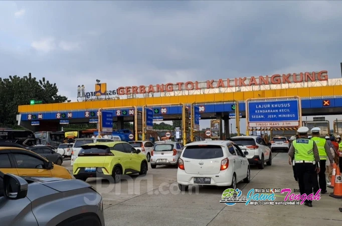 Kenderaan Masuk Jateng Meningkat Signifikan di GT Kalikangkung