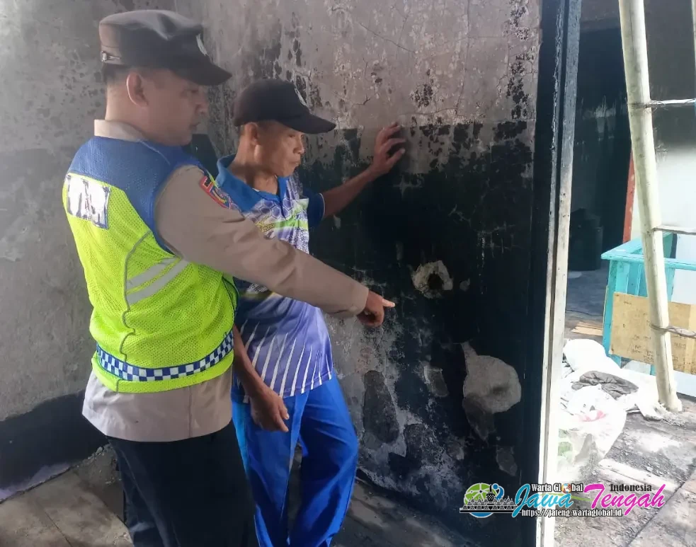 Kamar Rumah Pensiunan PNS di Pekalongan Terbakar, Polisi Ungkap Penyebabnya