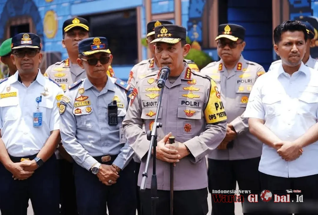 Kapolri Tinjau Arus Mudik Lebaran 2026 di Terminal Purabaya Bungurasih, Imbau Pengemudi Utamakan Keselamatan