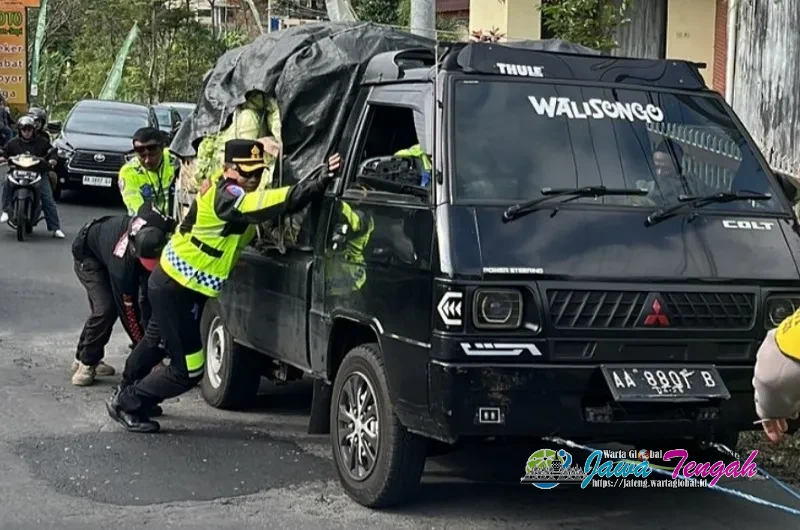 Kapolres Karanganyar Pantau Langsung Wisatawan di Lereng Lawu pada H+3 Lebaran