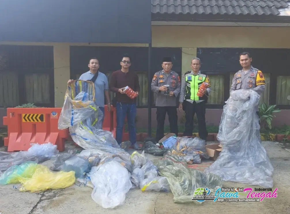 Patroli Gabungan Berhasil Amankan Puluhan Balon Udara Liar dan Petasan di Kota Pekalongan