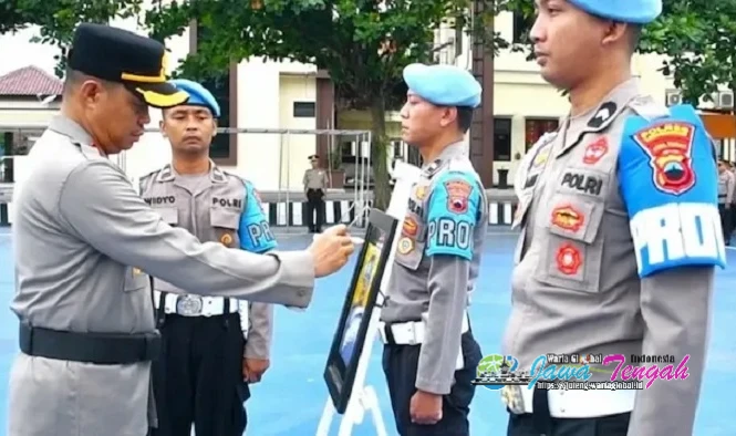 Pimpin Upacara PTDH, Kapolres Karanganyar: Pemecatan Bripka Hajar Dwi Nugroho Sudah Diambil Sesuai Ketentuan!