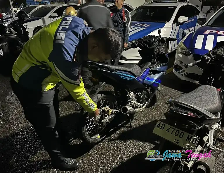 Satlantas Polres Karanganyar Giat Penertiban Lalu Lintas Malam Hari di Jalan Lawu, Kedepankan Pendekatan Humanis