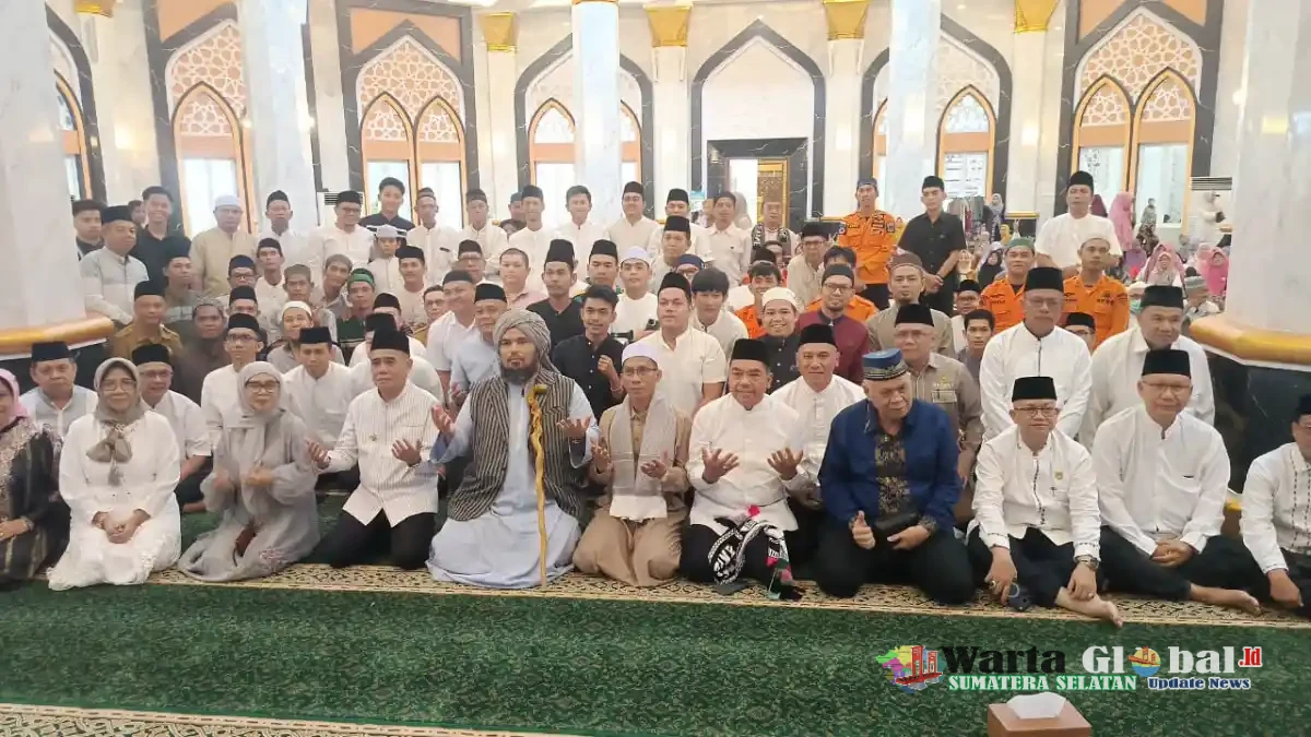 Personel Polres Ogan Ilir Amankan Peringatan Nuzulul Qur’an Pemkab Ogan Ilir Bersama Ustadz Derry Sulaiman.!!!!