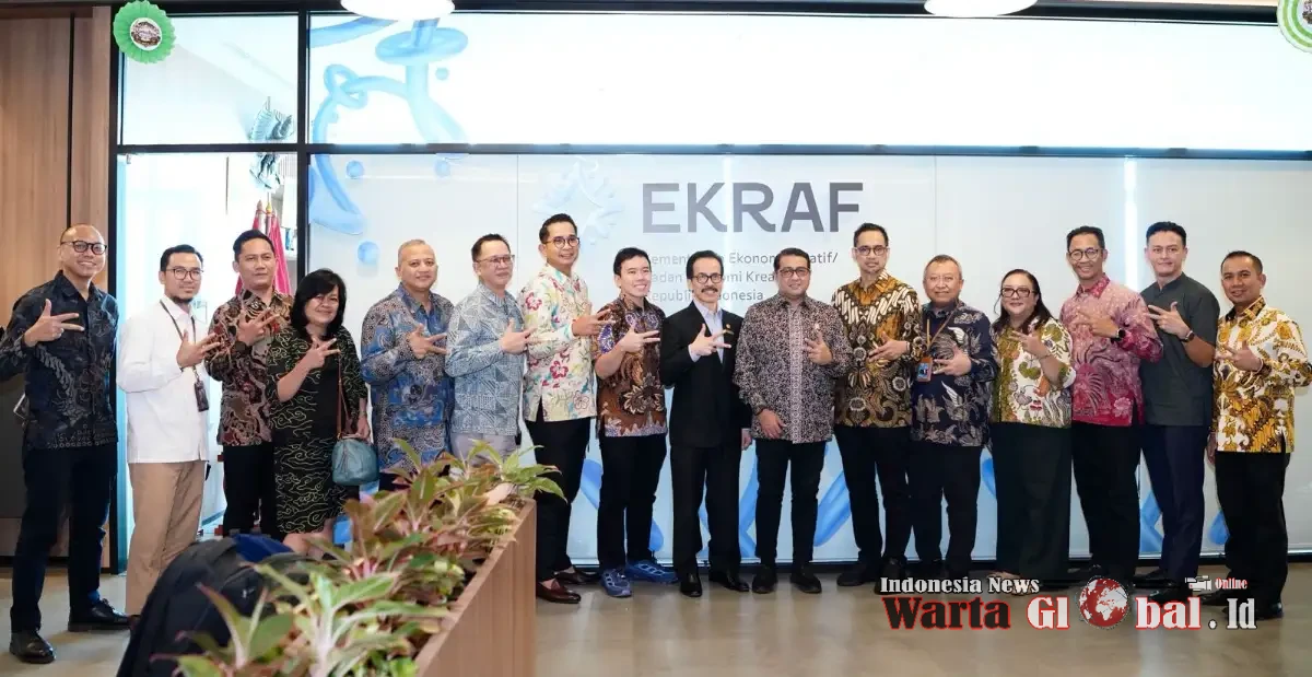 APTIKNAS Dorong Enam Program Strategis Digital Nasional dalam Audiensi dengan Menteri Ekraf
