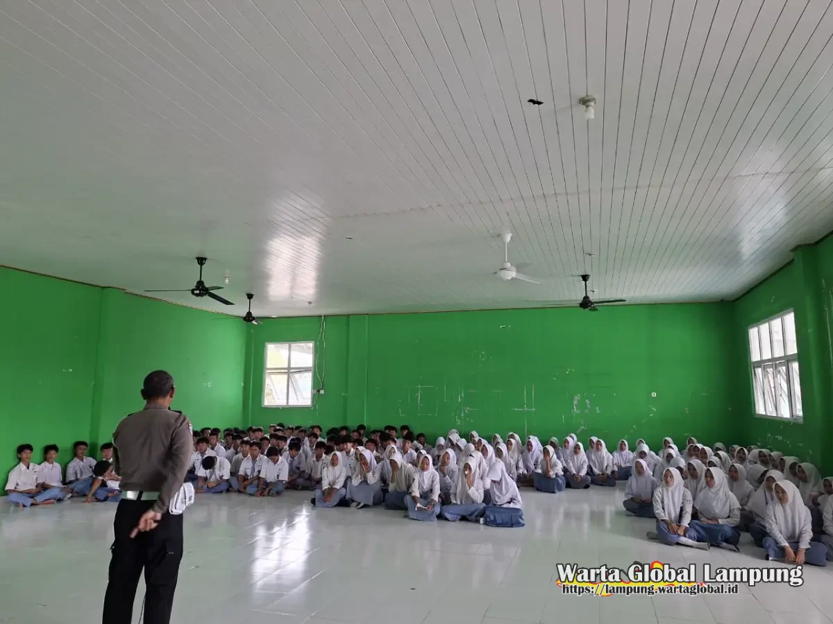 Semarak Ramadhan polres tulang bawang gencarkan police goes to school, 186 pelajar SMAN 3 Menggala