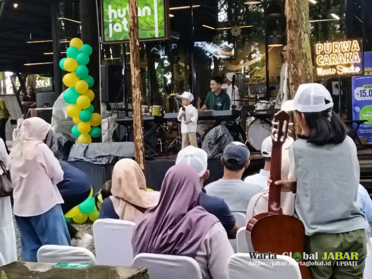 Purwacaraka Music Studio Latih Olah Vokal dan Permainan Alat Musik dengan Percaya Diri di Atas Panggung