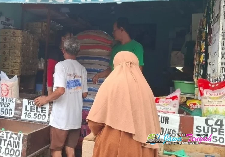 Kadinas Perdagangan, Perindustrian dan Tenaga Kerja: Harga Minyak Goreng di Karanganyar Mulai Naik!