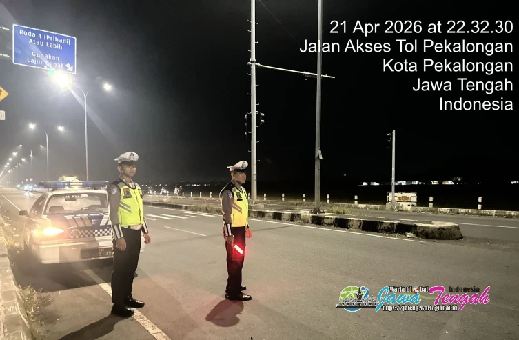 Pastikan Kamseltibcarlantas Aman, Satlantas Pekalongan Kota Gelar Blue Light Patrol