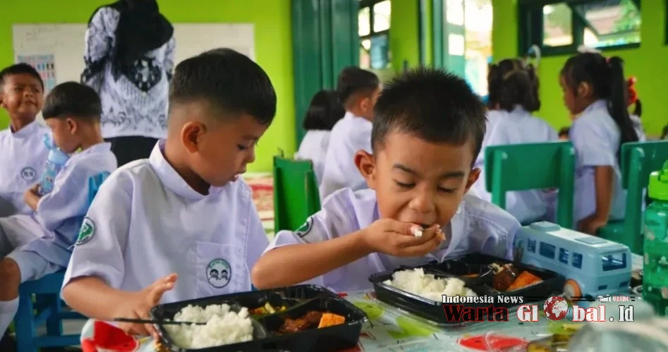 Sekolah Jadi Warung Elit: Hanya 6,5% Makan Siang Gratis Sampai ke Anak, Sisanya Dibagi-bagi Kekuasaan