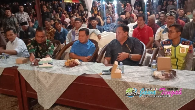 Hadiri Sedekah Bumi Legenonan Karyomukti, Sukirman Ajak Warga Bersyukur dan Dukung Pembangunan Infrastruktur