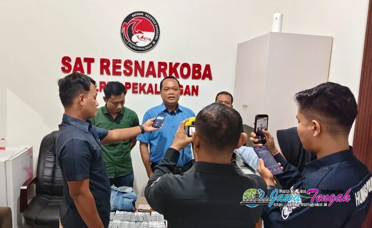 Dua Pengedar Narkotika di Pekalongan Diamankan Berikut BB Sabu dan Ratusan Pil Psikotropika