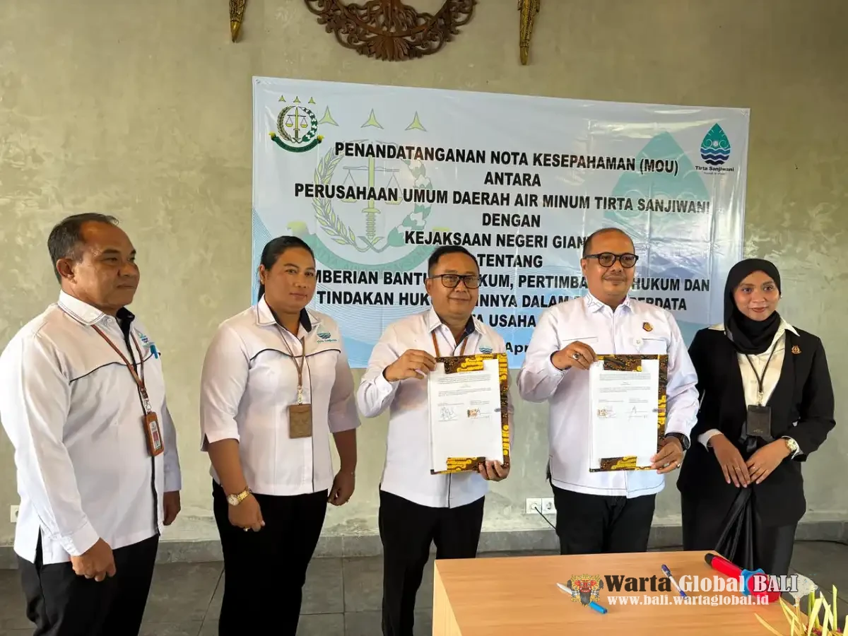 PERUSAHAAN AIR MINUM TIRTA SANJIWANI DAN KEJARI GIANYAR TANDATANGANI MoU: SINERGITAS HUKUM UNTUK AIR BERSIH MASYARAKAT GIANYAR