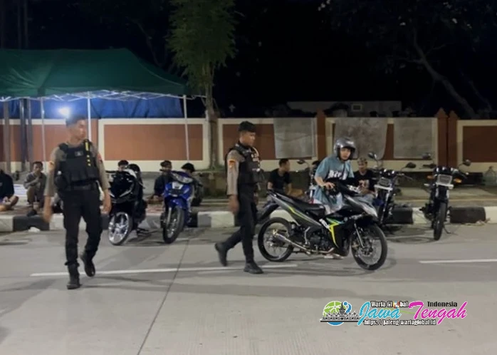 Samapta Polresta Surakarta Gelar Razia Knalpot Brong di Underpass Joglo, 6 Sepeda Motor Diamankan