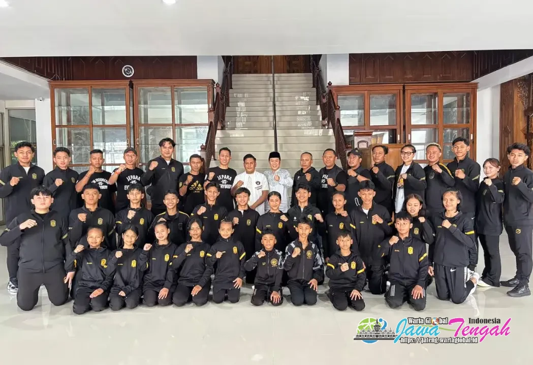 Agus Sutisna Lepas Kontingen FORKI Jepara, Target Juara Umum Kejurprov Jateng