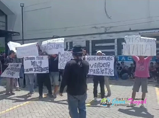 Khawatir Mata Pencaharian Hilang, Juru Parkir Lokal Tolak E-Parking di Mie Gacoan