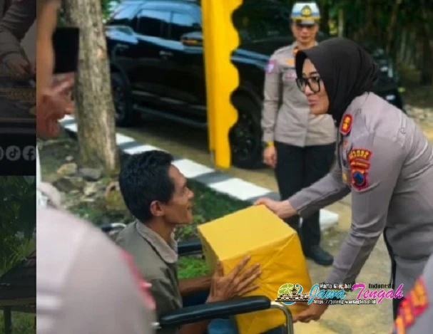 Polri Hadir Ditengah Masyarakat, Kapolres Sragen Serahkan Motor Roda Tiga untuk Penyandang Disabilitas di Sukodono