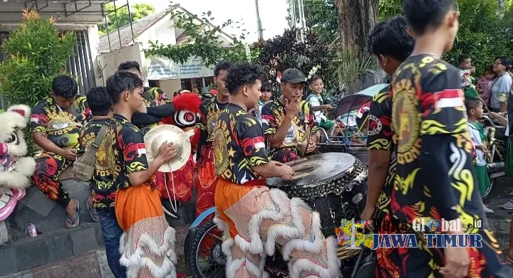 MERIAHNYA PENYAMBUTAN ROMBONGAN BIKSU THUDONG DI KETOSONO NGANJUK, RANGKAIAN INDONESIA WALK FOR PEACE 2026 MENUJU CANDI BOROBUDUR